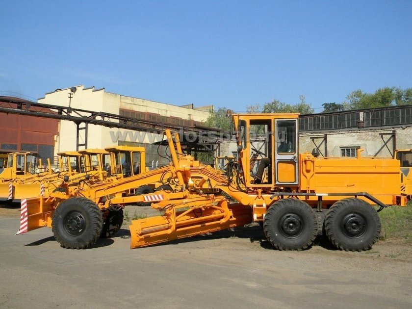 Автогрейдер ДЗ-122