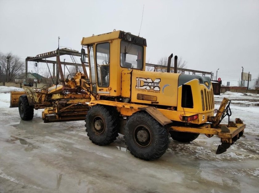 Автогрейдер ДЗ-122б-7