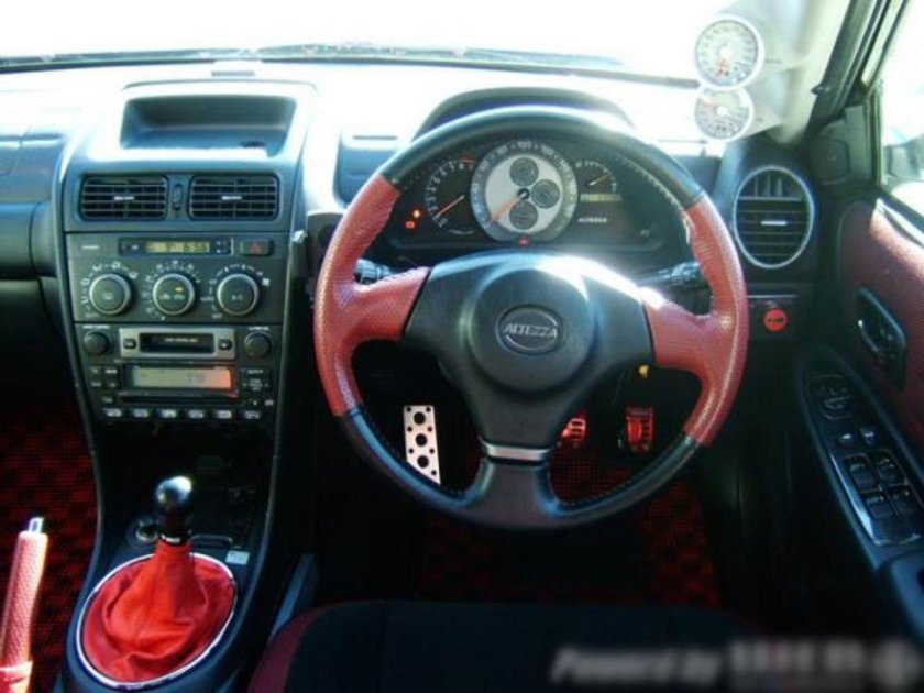 Toyota Altezza автомат салон