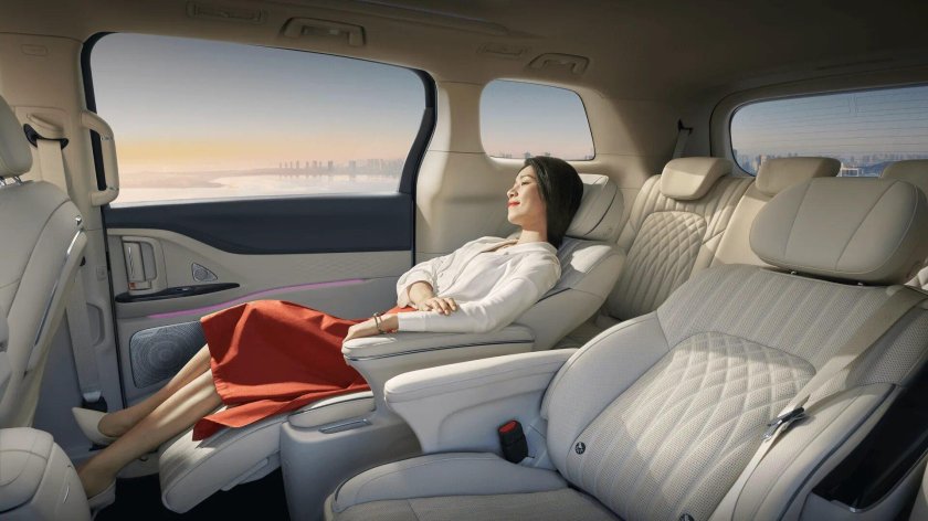 Китайский минивэн 2022 voyah Dreamer