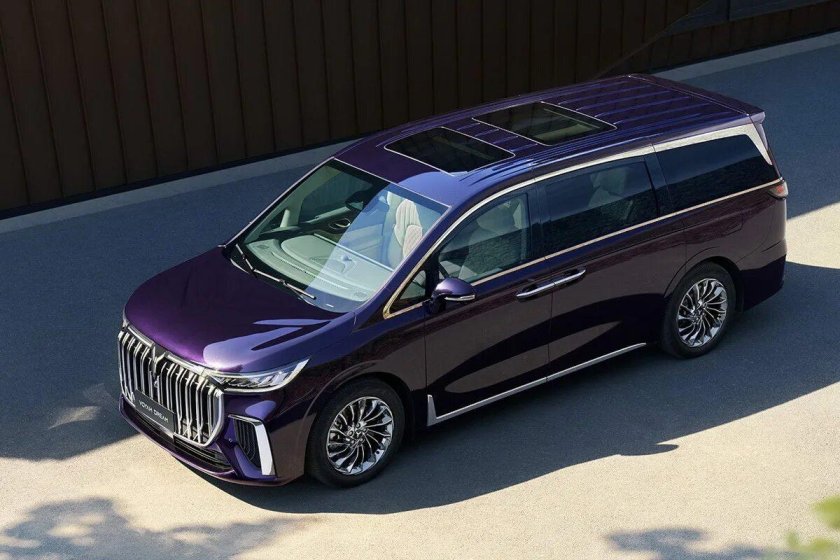 Китайский минивэн voyah