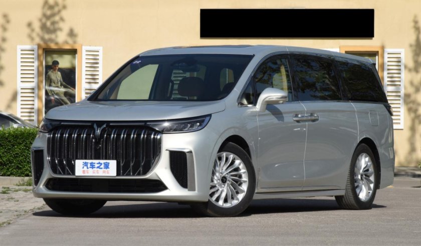 Китайский минивэн 2022 voyah Dreamer