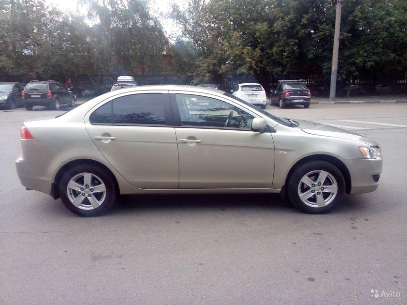 Х42 цвет Мицубиси