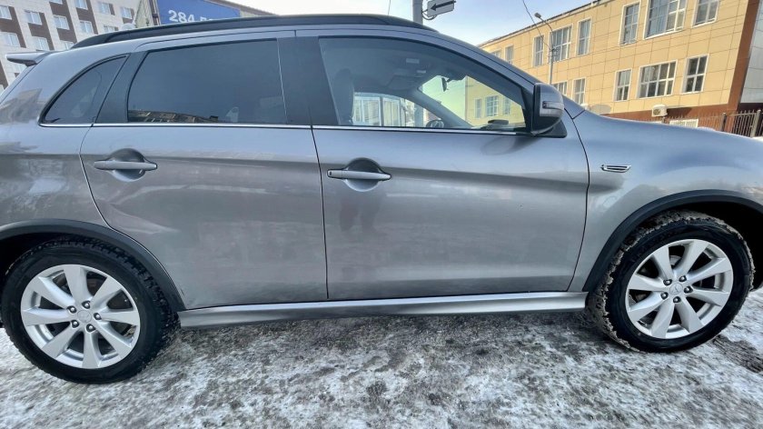 Цвет кузова: u17b Outlander