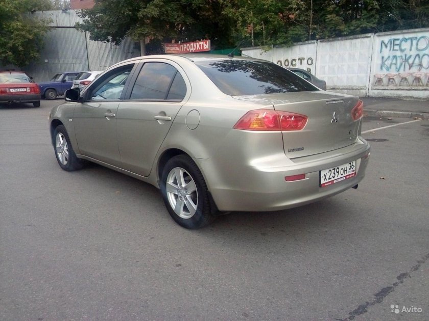 S18 цвет Митсубиси