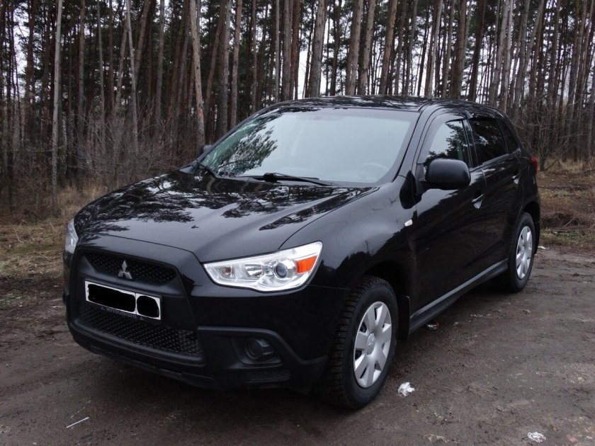 Mitsubishi ASX 2010 чёрная