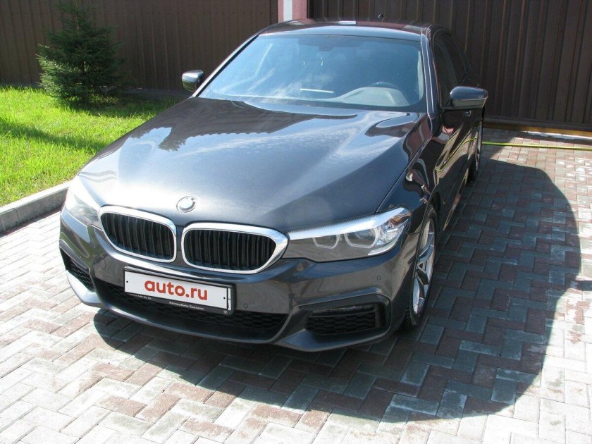 БМВ 520д 2019