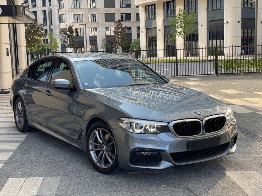 BMW 5 XDRIVE 2019