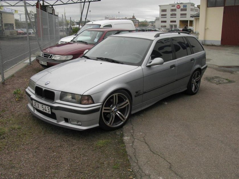 БМВ е36 универсал