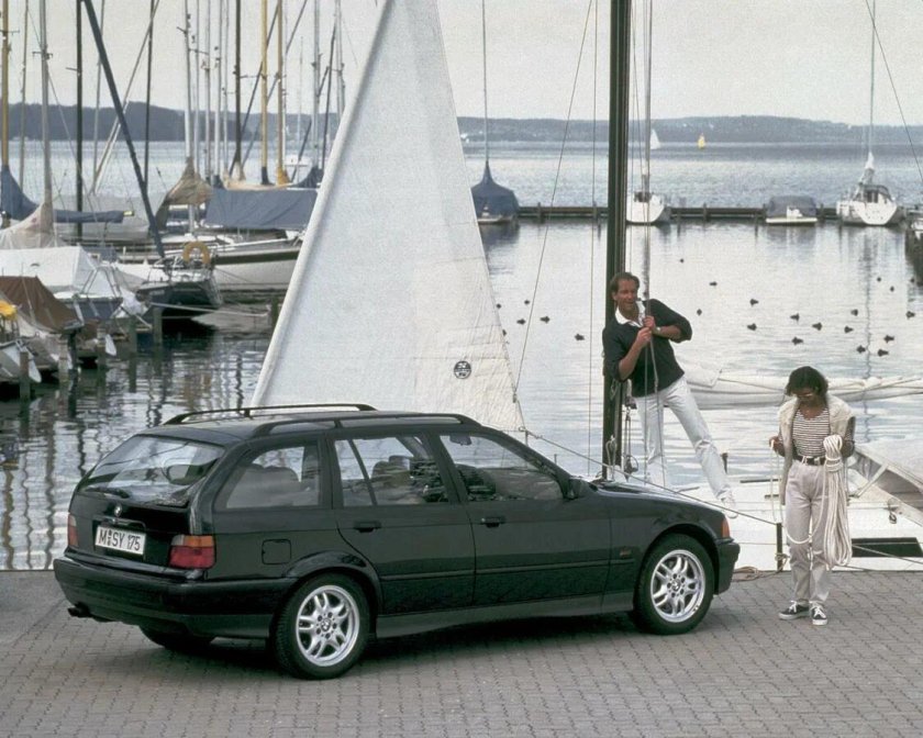 BMW универсал 1990