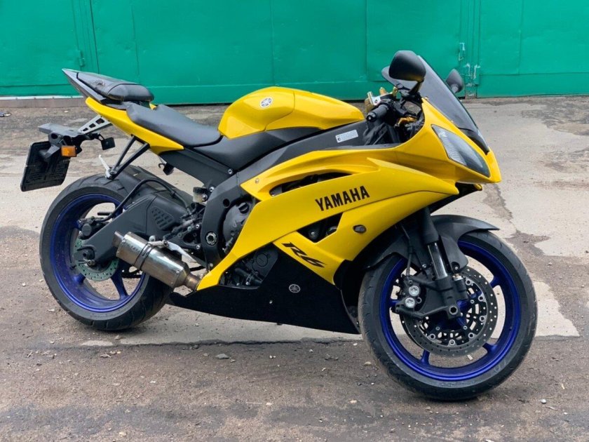 Yamaha YZF-r6 желтый