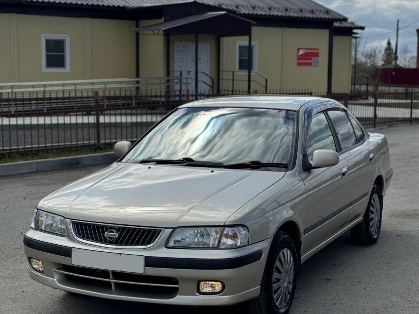Nissan sunny b15 2002