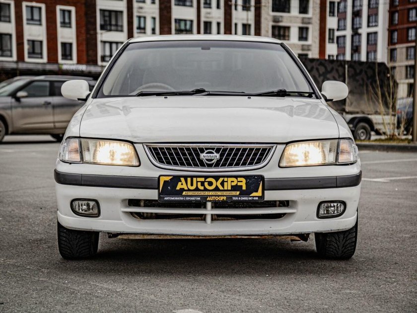 Nissan sunny 2001