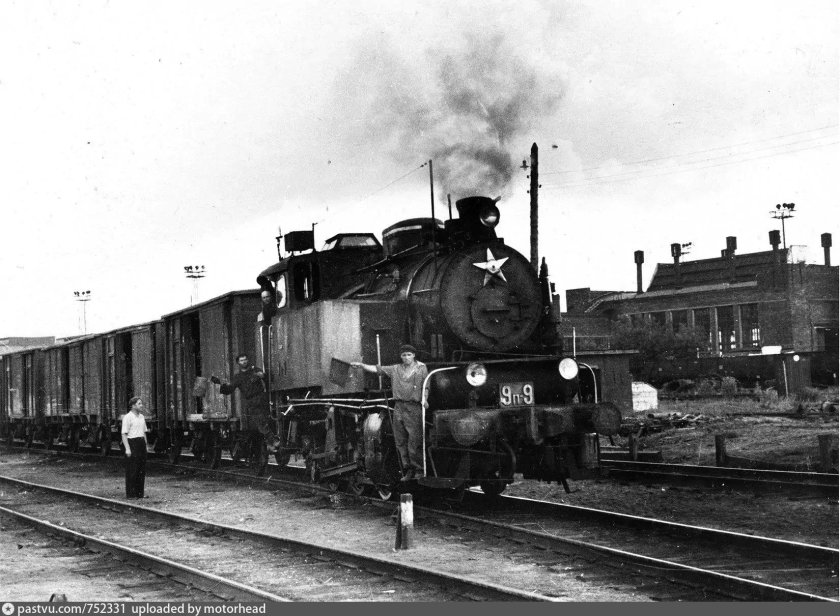 Паровоз серии 9п