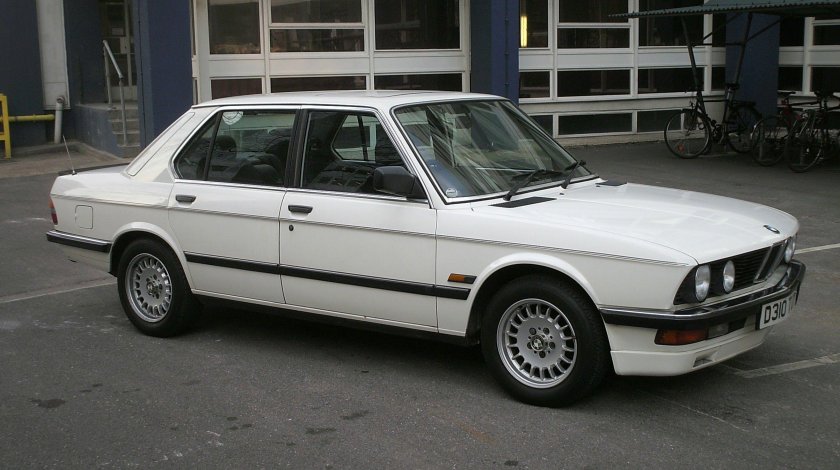 BMW 5 e28