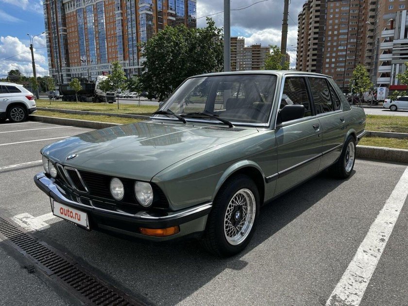 Бмв 520 i е28