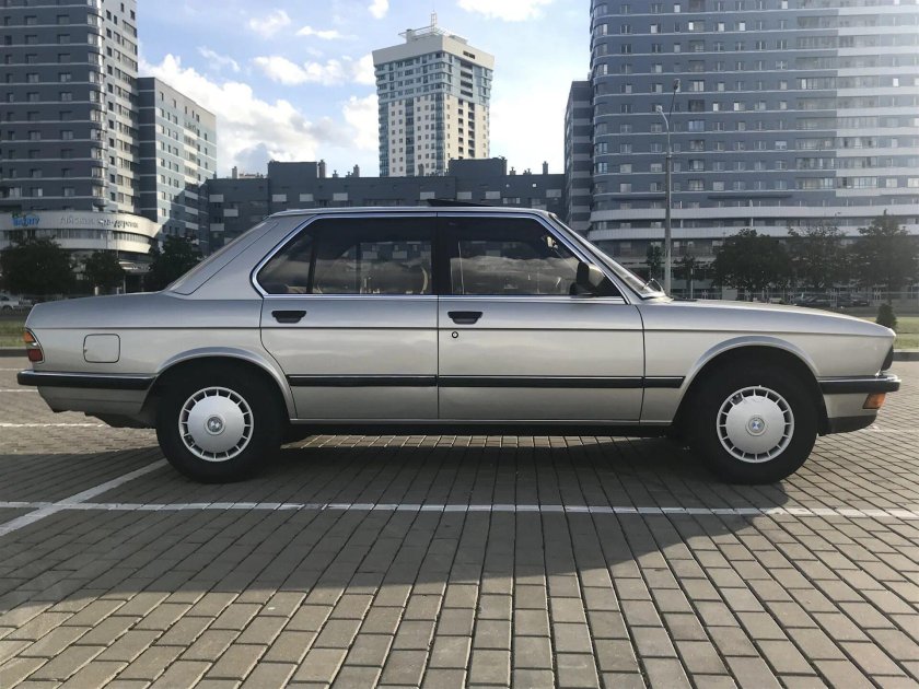 5 Седан II (e28)