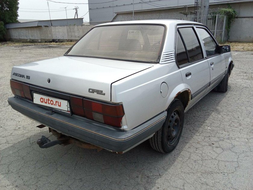 Опель аскона 1982