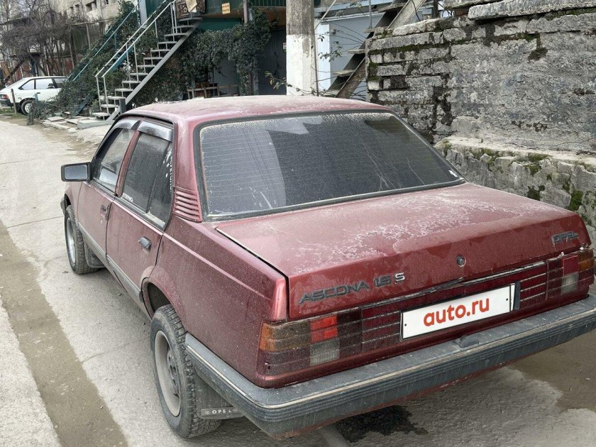 Опель аскона 1986