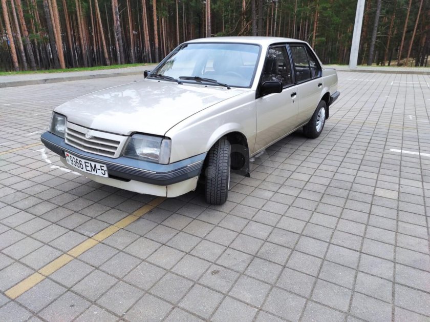 Опель Аскона 1988