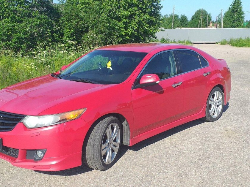 Honda accord 2008 красная