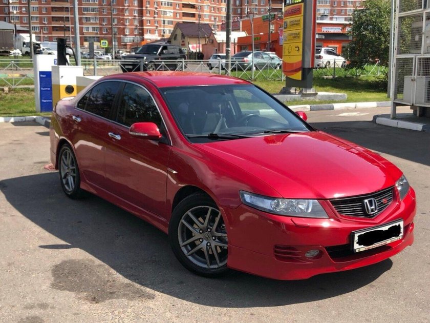Honda Accord 7 Type s красный