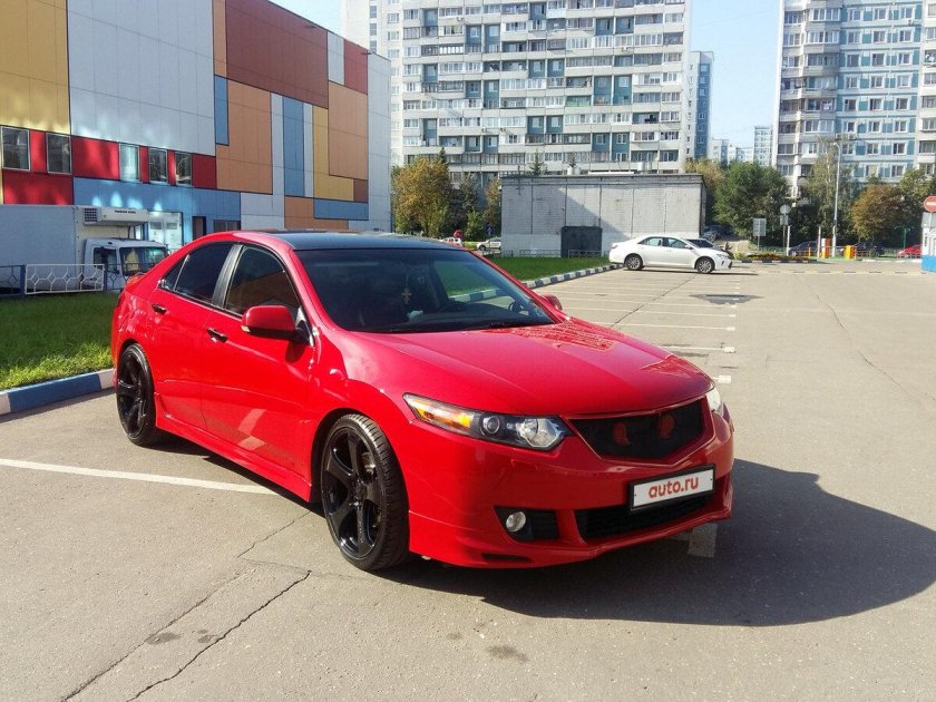 Honda Accord 8 красный