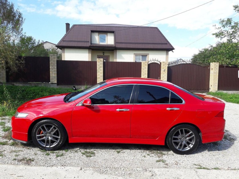 Honda Accord 7 Type s 2.4 Red