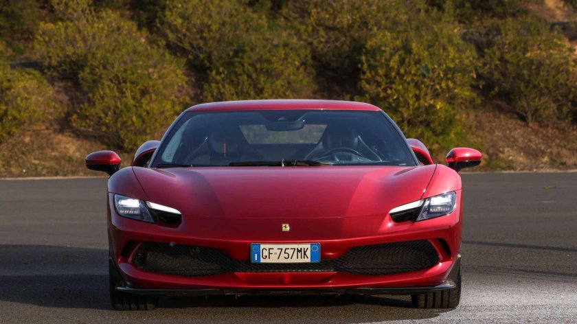 Феррари 296 GTB