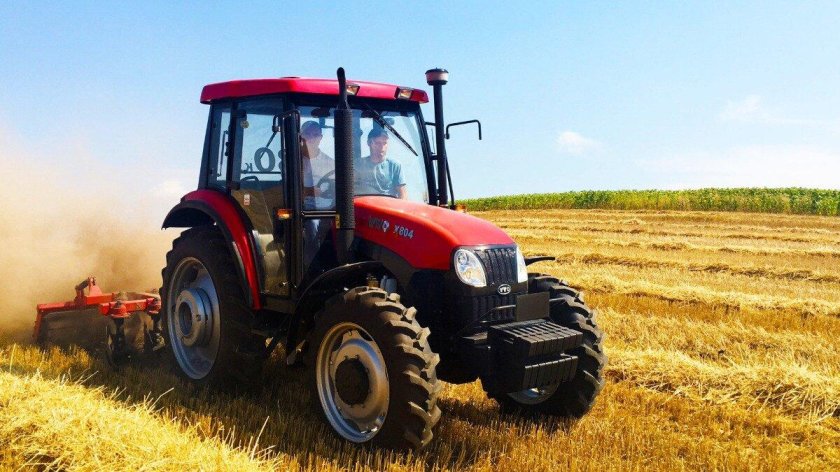 Трактор YTO-x804