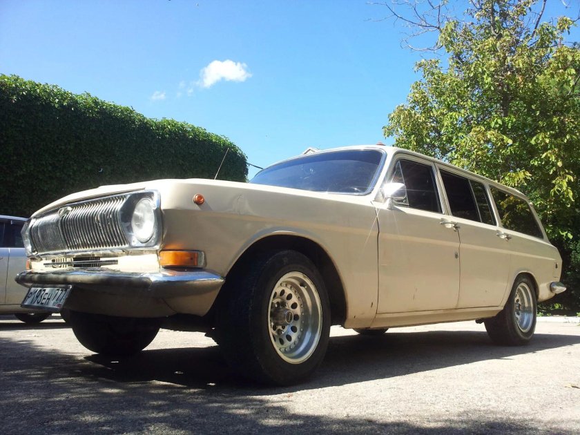 Волга ГАЗ 2402