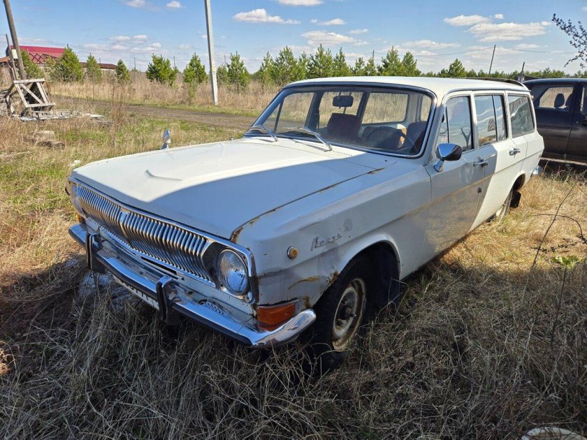 Волга газ 2402