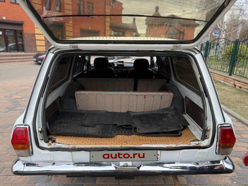 Волга газ 2402 универсал