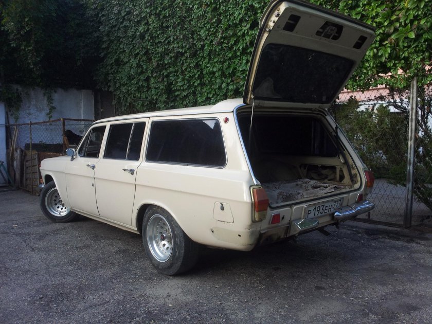 Волга ГАЗ 2402