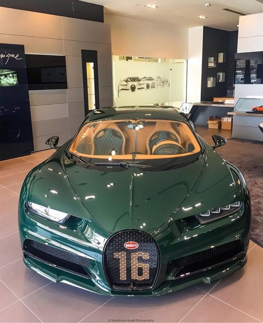 Bugatti Chiron Green