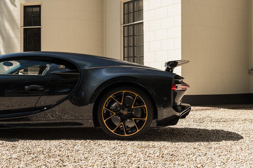 Бугатти ЧИРОН 2023