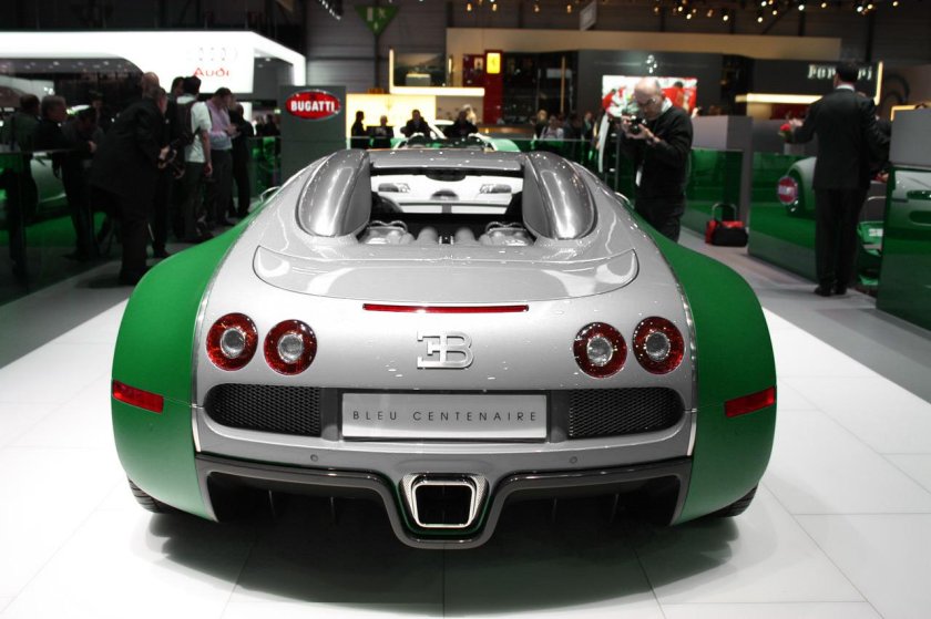 Bugatti Veyron Green