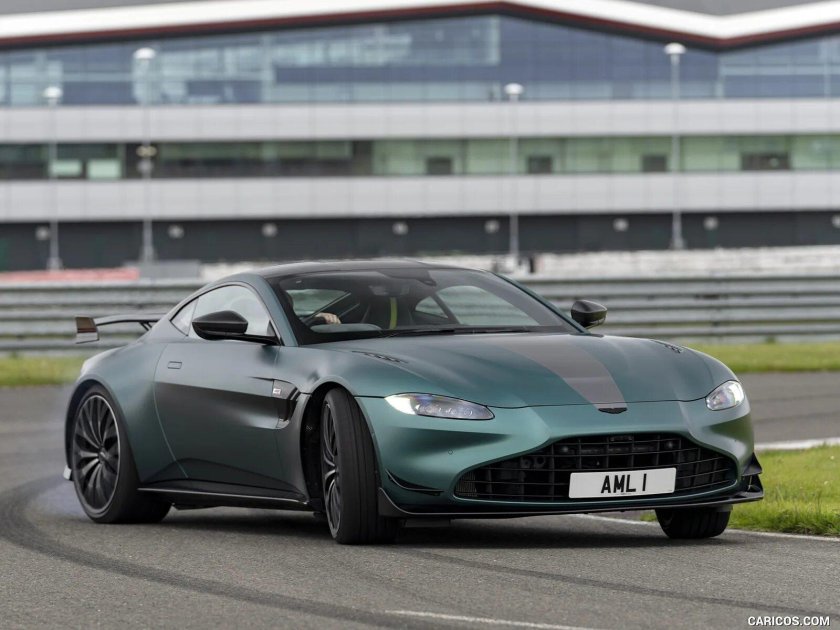 Aston Martin Vantage 2021