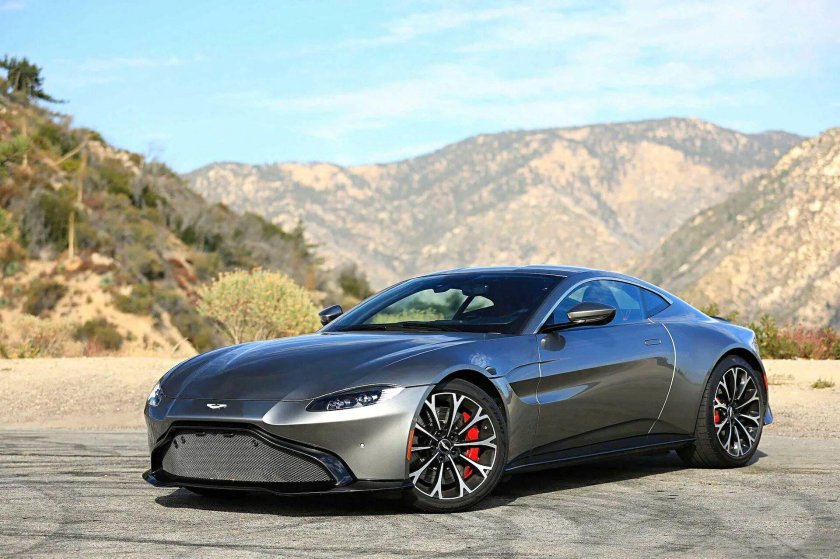 Aston Martin Vantage 2021