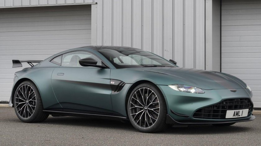 Aston Martin Vantage 2022