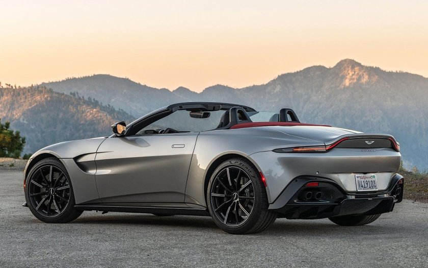 Aston Martin Vantage 2021
