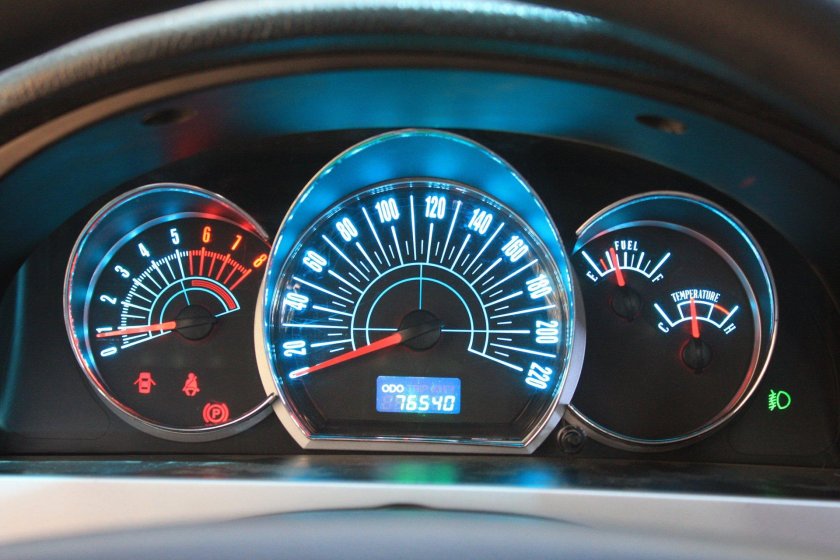 Chevrolet Lacetti приборная панель