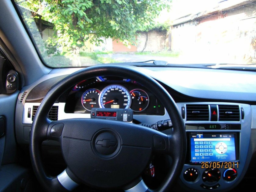 Chevrolet Lacetti торпеда