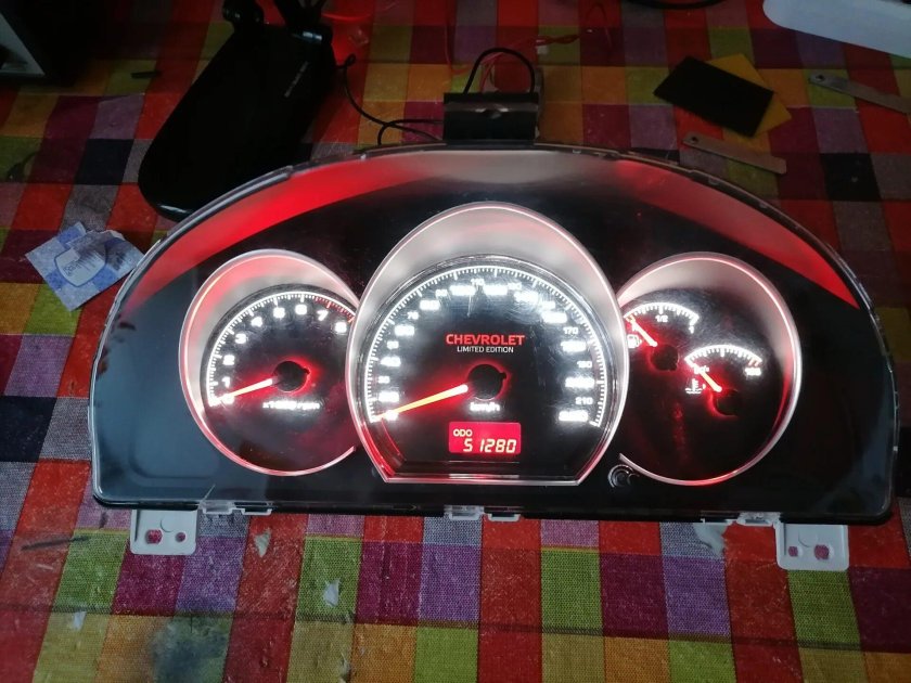 Chevrolet Lacetti приборная панель