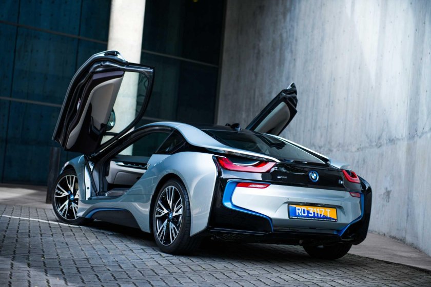 BMW i8 Coupe 2018 sportscar