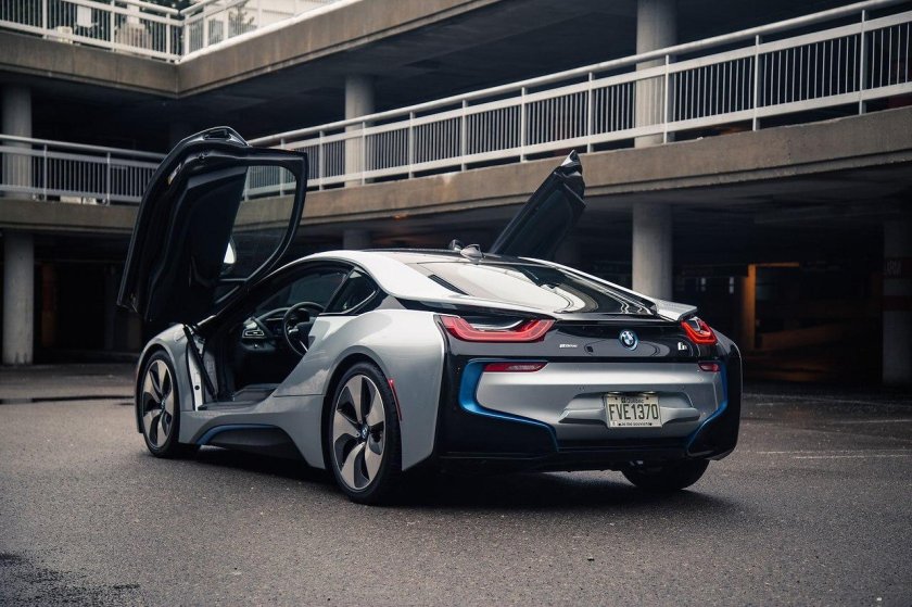 BMW i8 Coupe 2018 sportscar