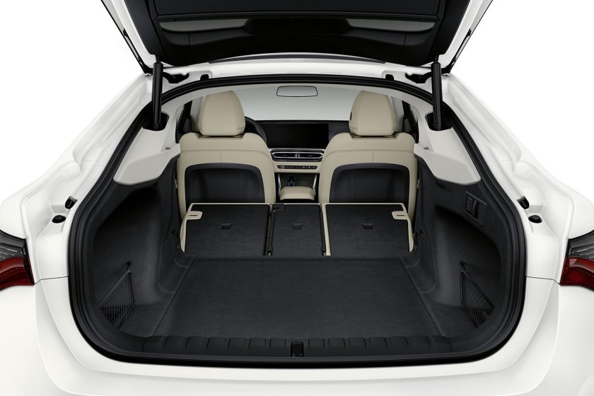 БМВ электромобиль i4