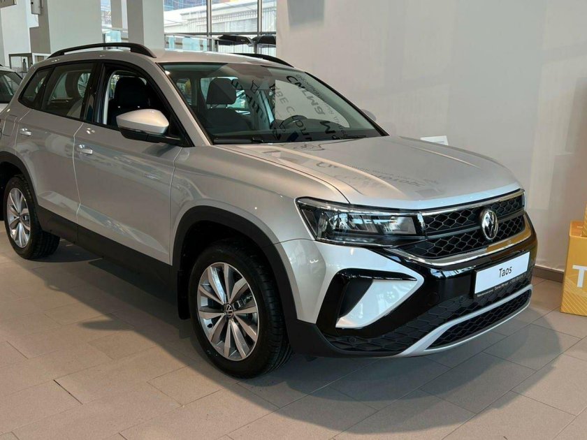 Фольксваген Таос бежевый капучино