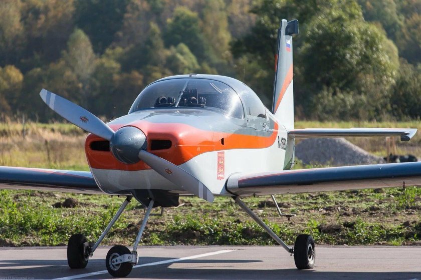 Одномоторный самолет