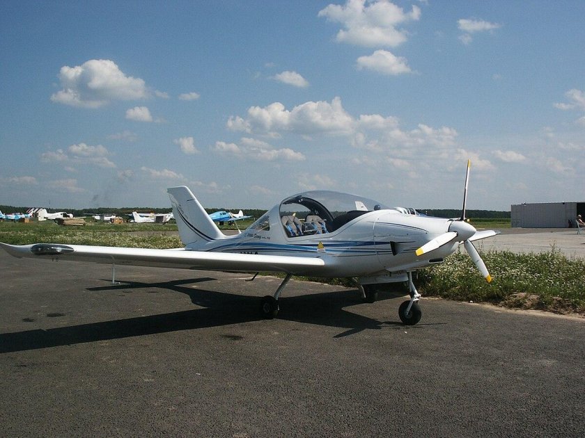 TL 2000 самолет